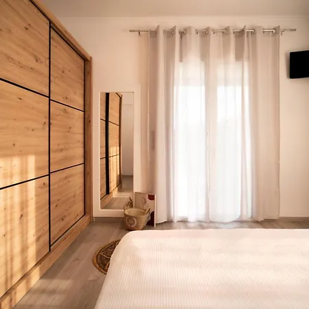 Dimitris House Περιβόλι