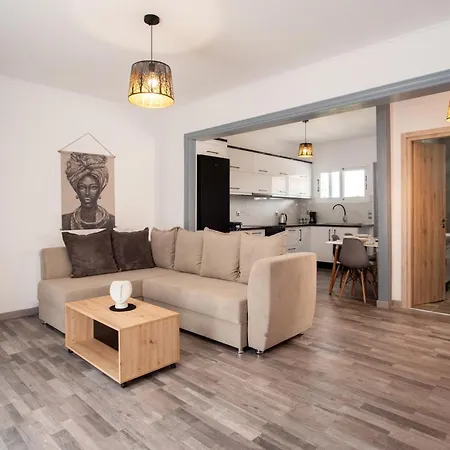 Dimitris House Apartment *
